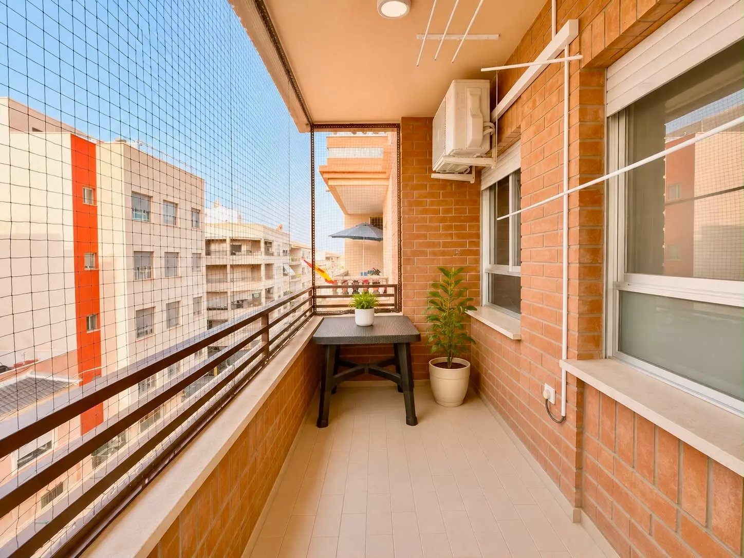 4-bedroom Apartment In Guardamar Del Segura, Spain (106 M²)