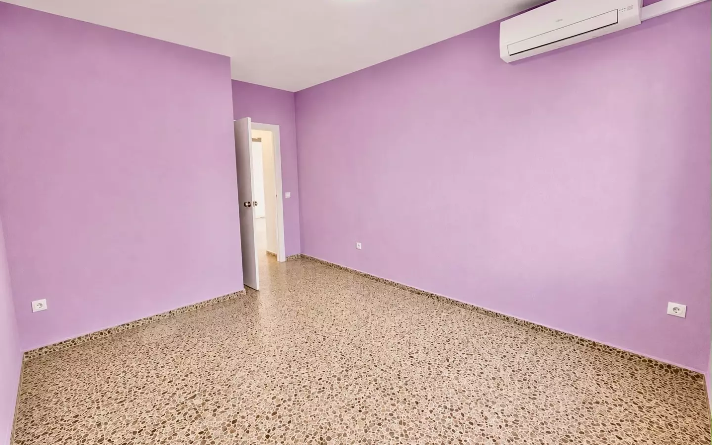 4-bedroom Apartment In Guardamar Del Segura, Spain (106 M²)