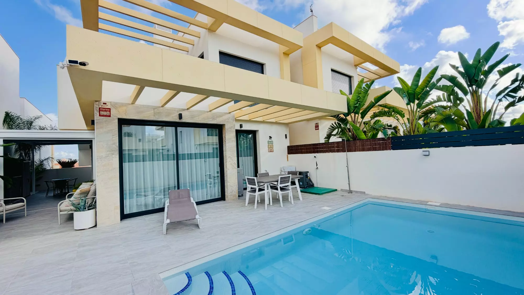 3-bedroom Detached Villa In Los Montesinos, Spain (114 M²)