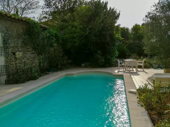 3-bedroom House (237 M²)
