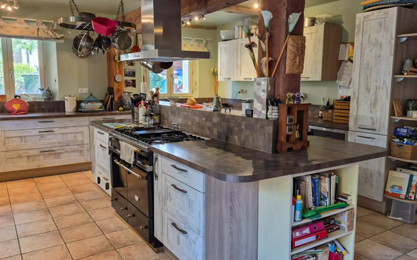 3-bedroom House (237 M²)