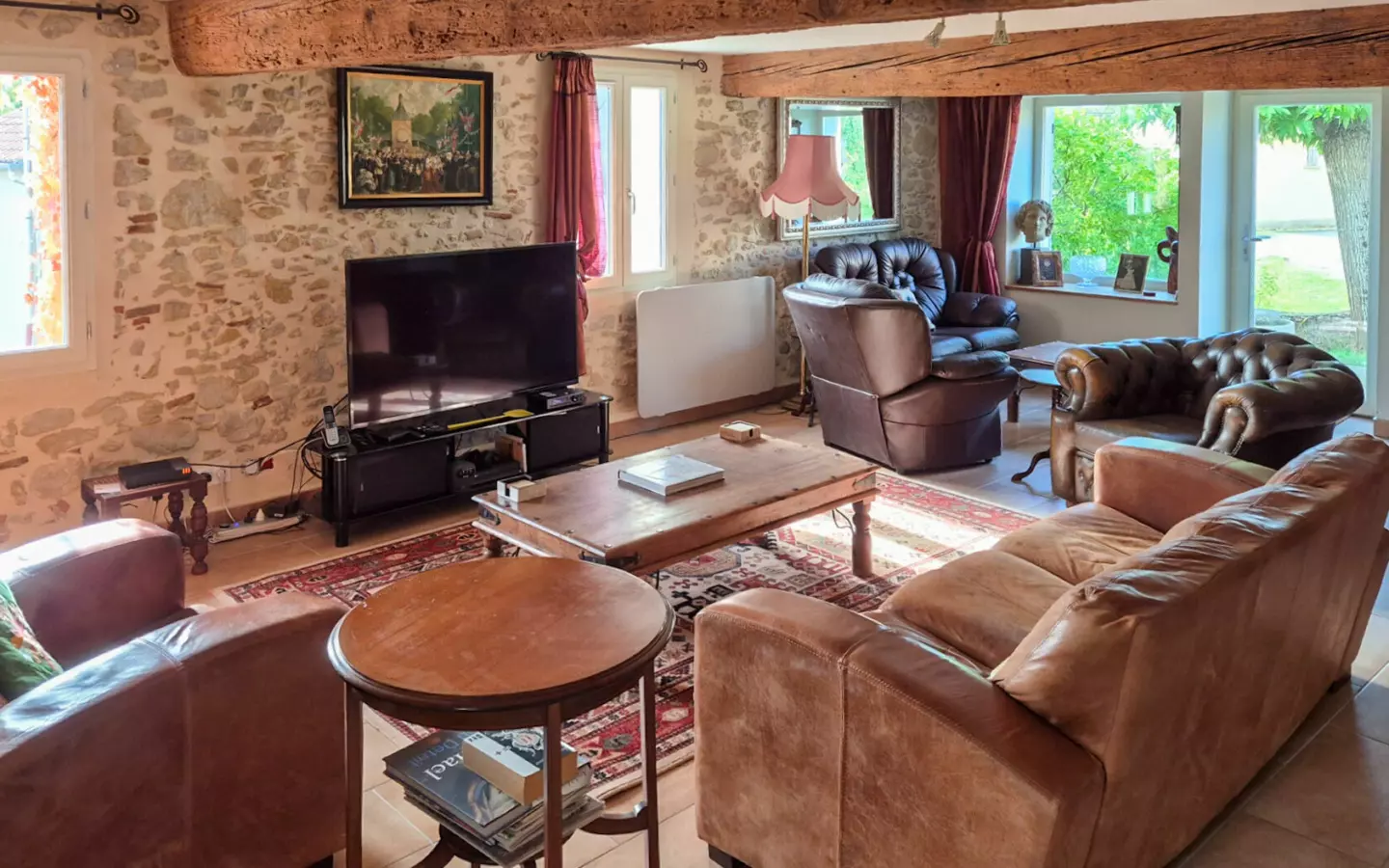 3-bedroom House (237 M²)