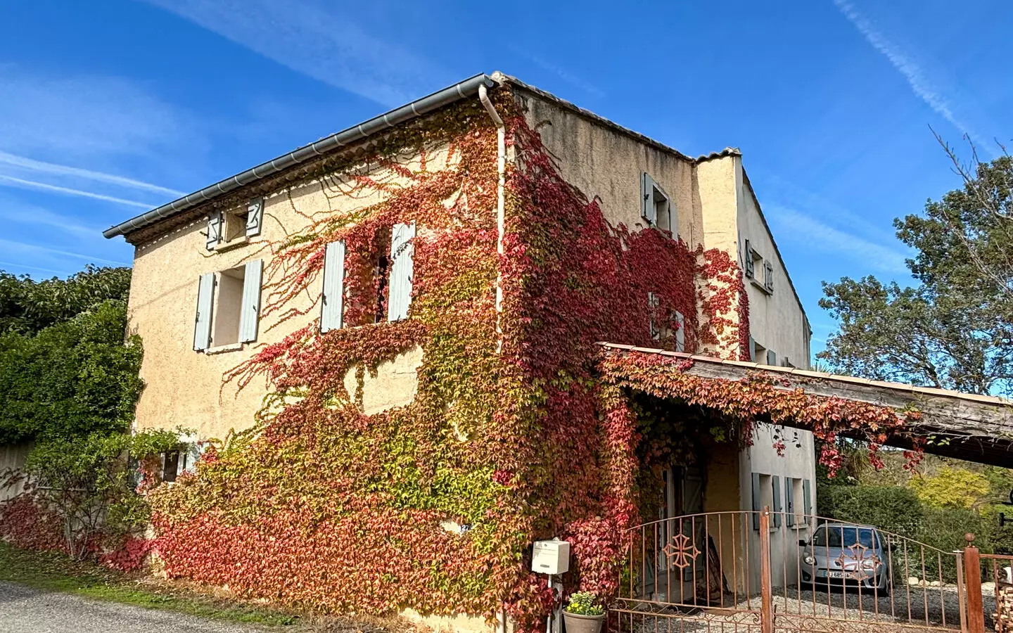3-bedroom House (237 M²)