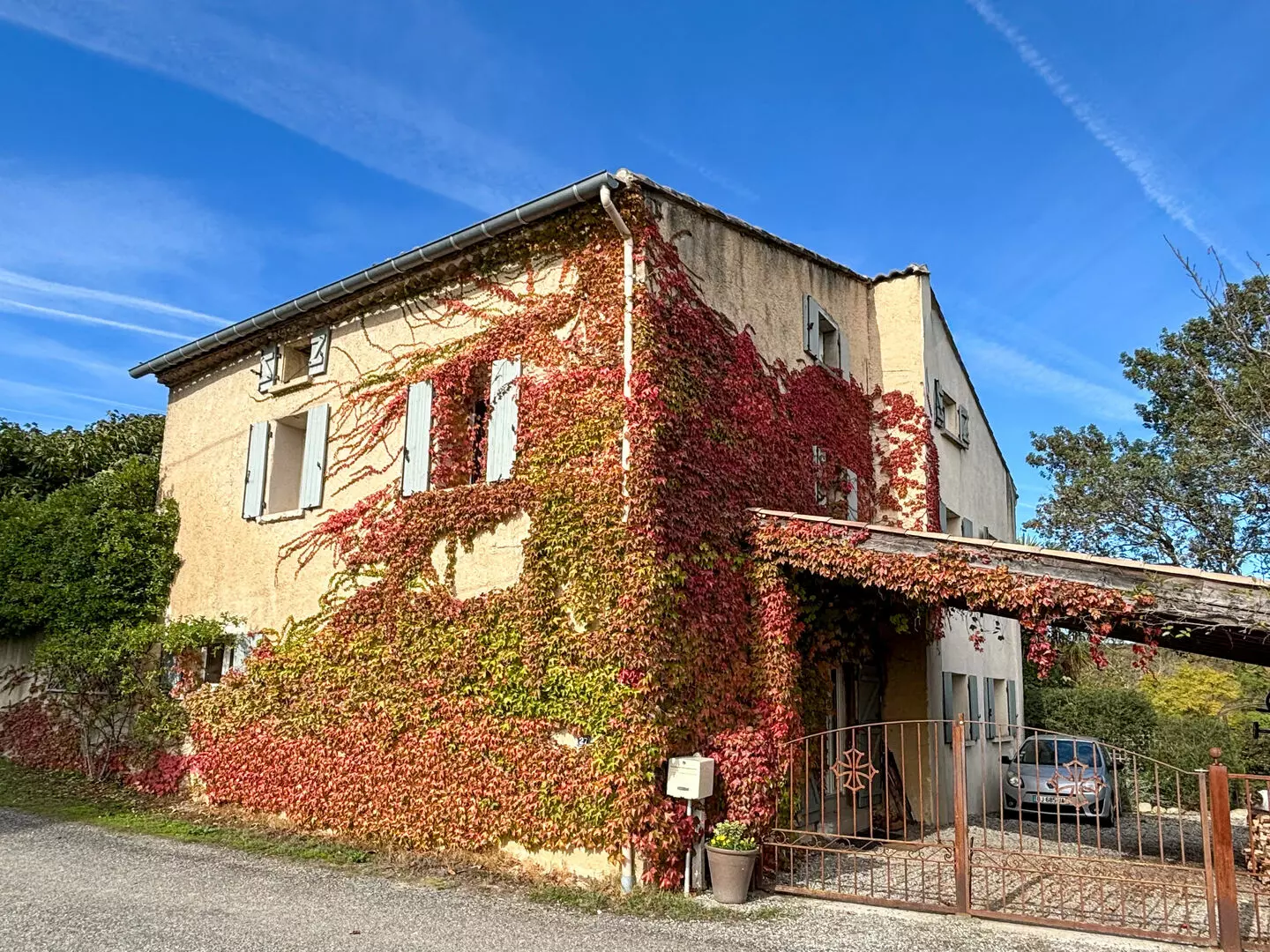 property_image_1yy7st87zy_20261030060031-e12efd 3-bedroom House (237 M²)