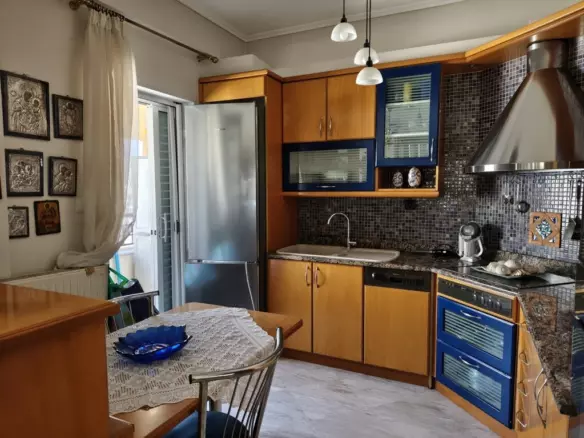 3-bedroom Flat In Thermaikos, Greece (200 M²)