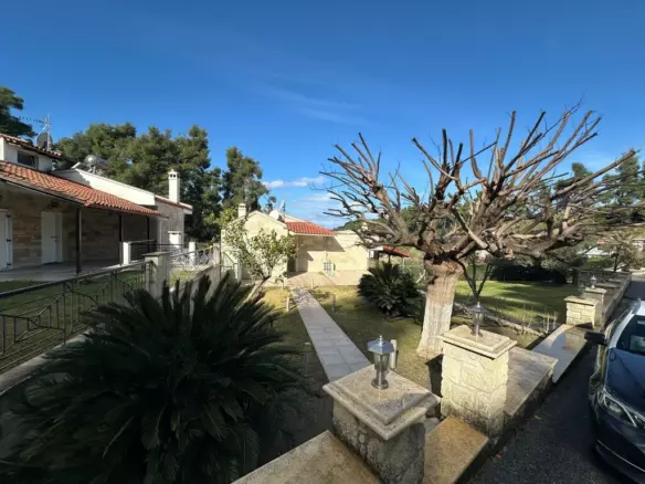3-bedroom Detached House In Kassandra, Greece (123 M²)