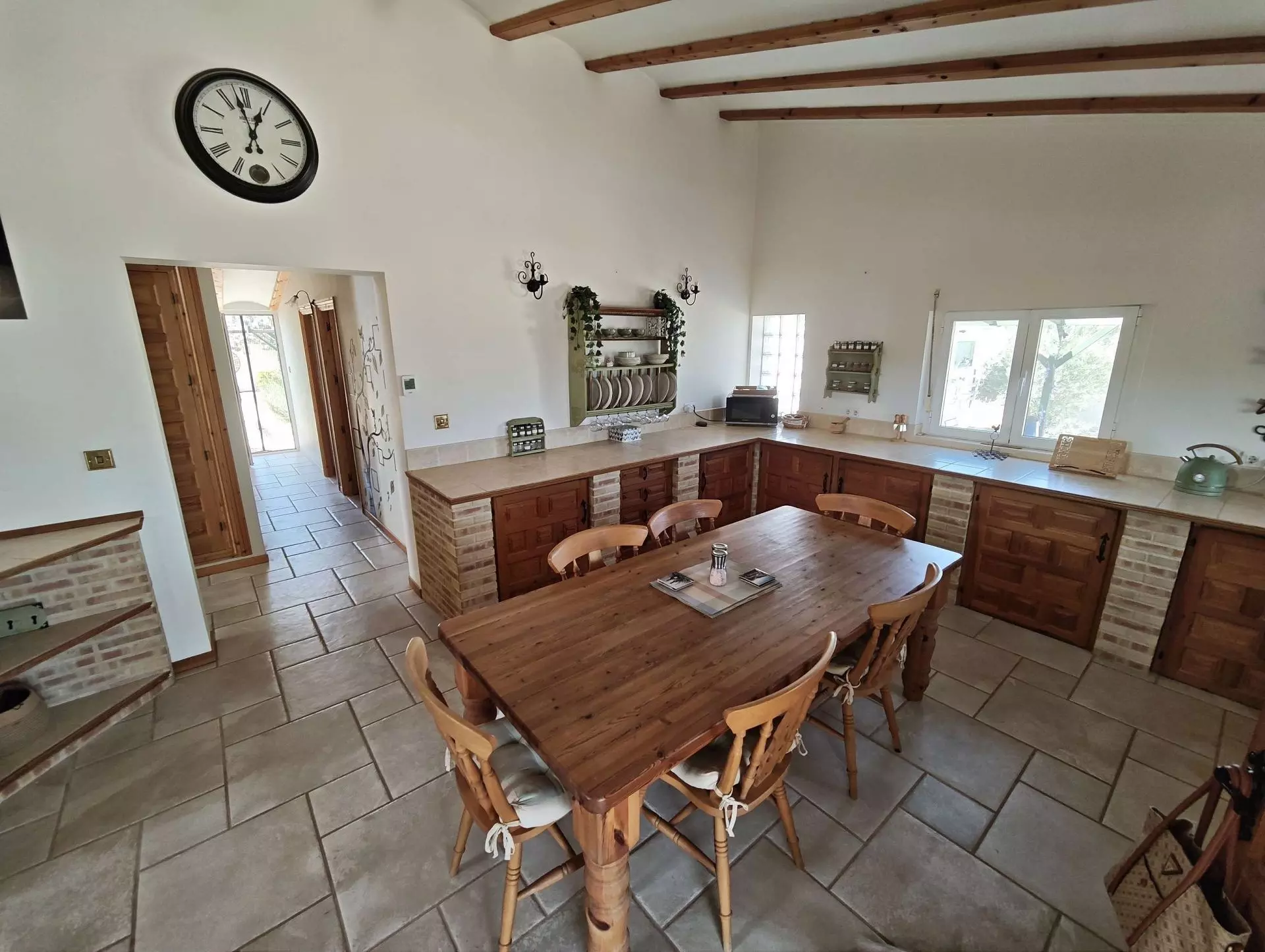 4-bedroom Country House In Caudete, Spain (210 M²)