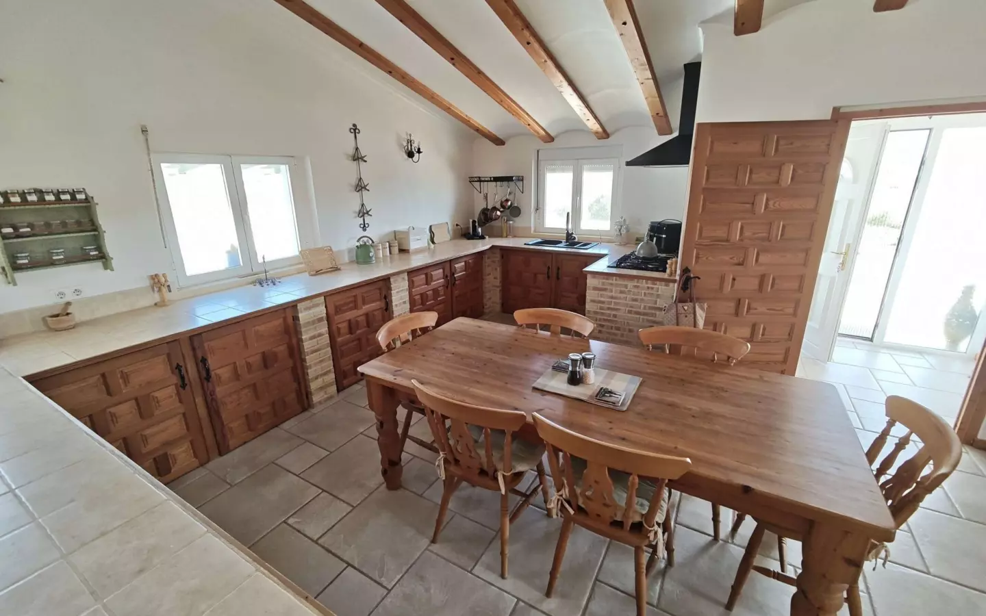 4-bedroom Country House In Caudete, Spain (210 M²)