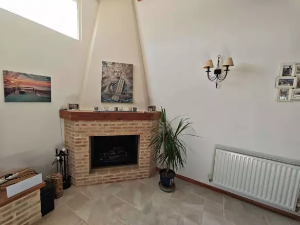 4-bedroom Country House In Caudete, Spain (210 M²)