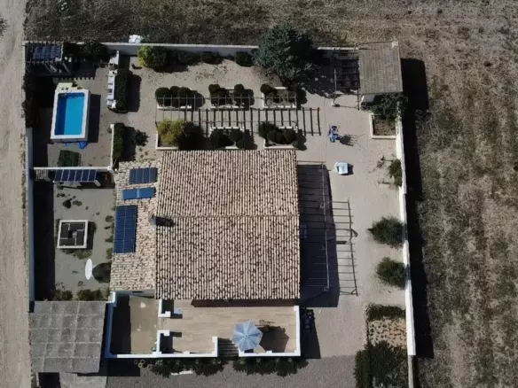 4-bedroom Country House In Caudete, Spain (210 M²)