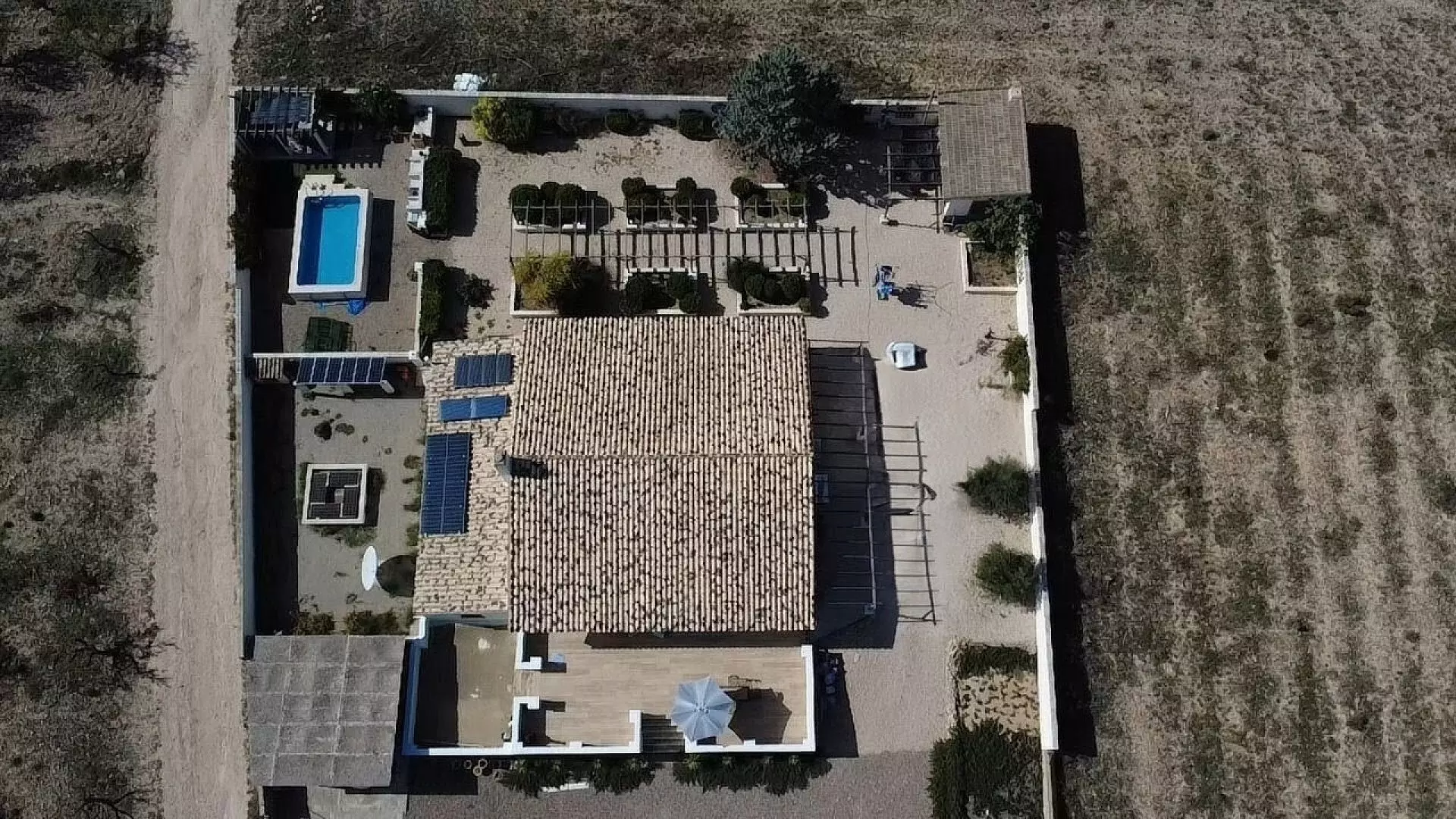 4-bedroom Country House In Caudete, Spain (210 M²)