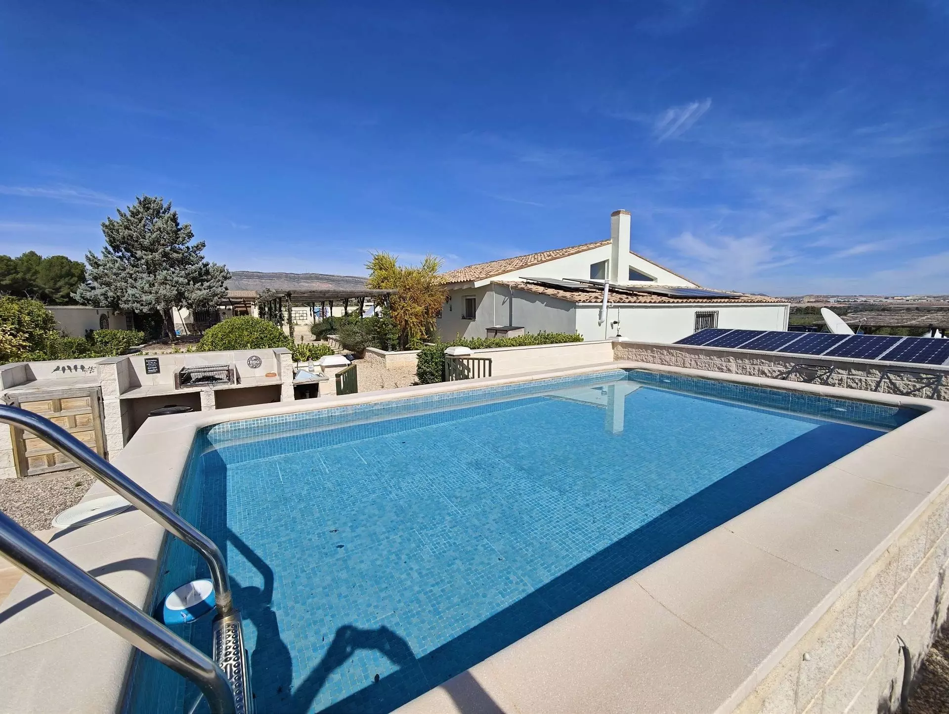 4-bedroom Country House In Caudete, Spain (210 M²)