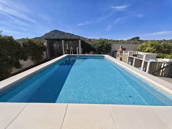 4-bedroom Country House In Caudete, Spain (210 M²)