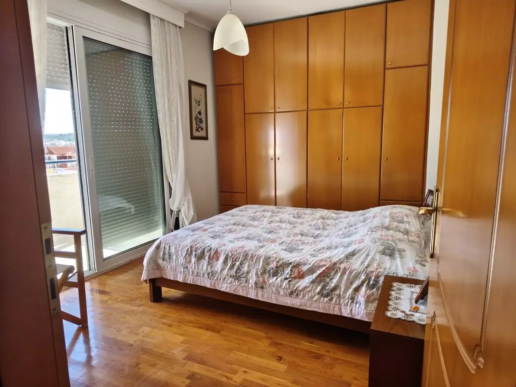 3-bedroom Flat In Thermaikos, Greece (200 M²)