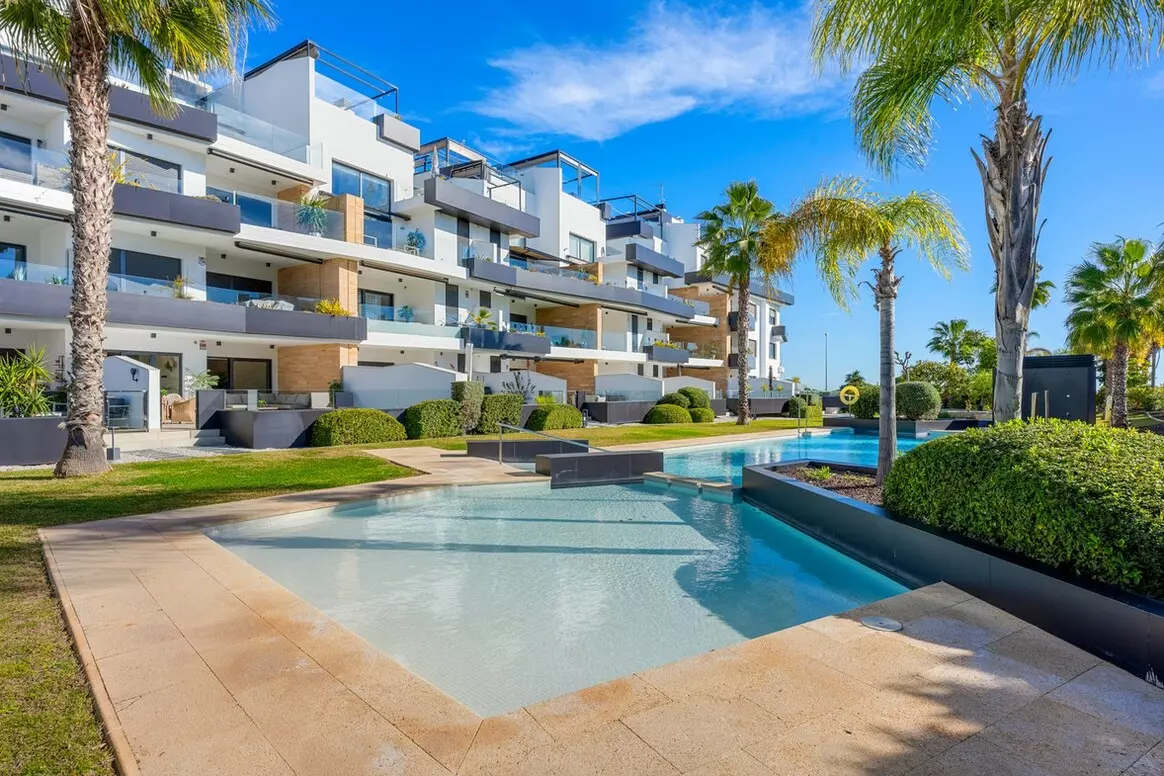3-bedroom Apartment In Orihuela Costa, Spain (88 M²)