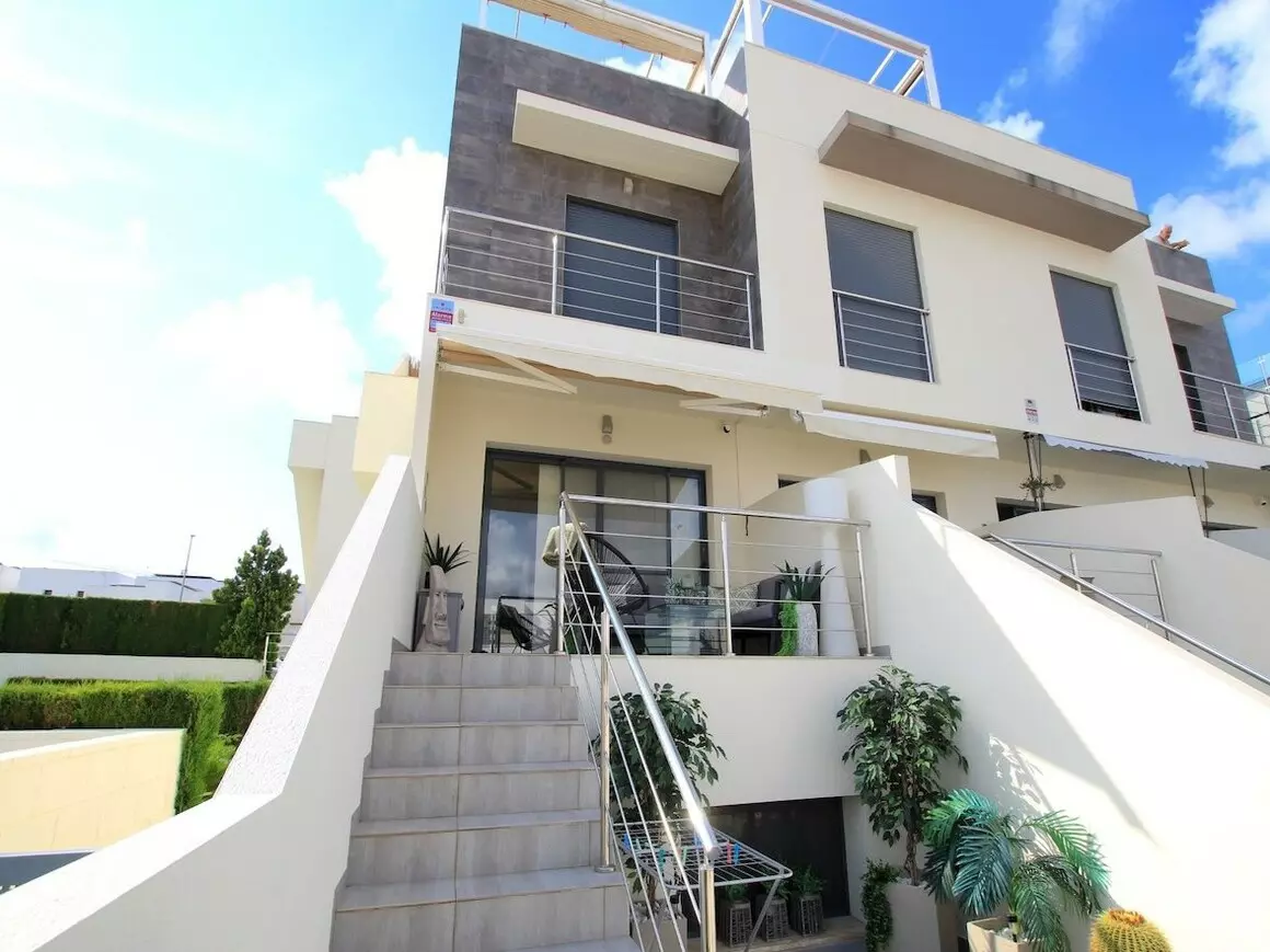 3-bedroom Town House In Benijofar, Spain (119 M²)