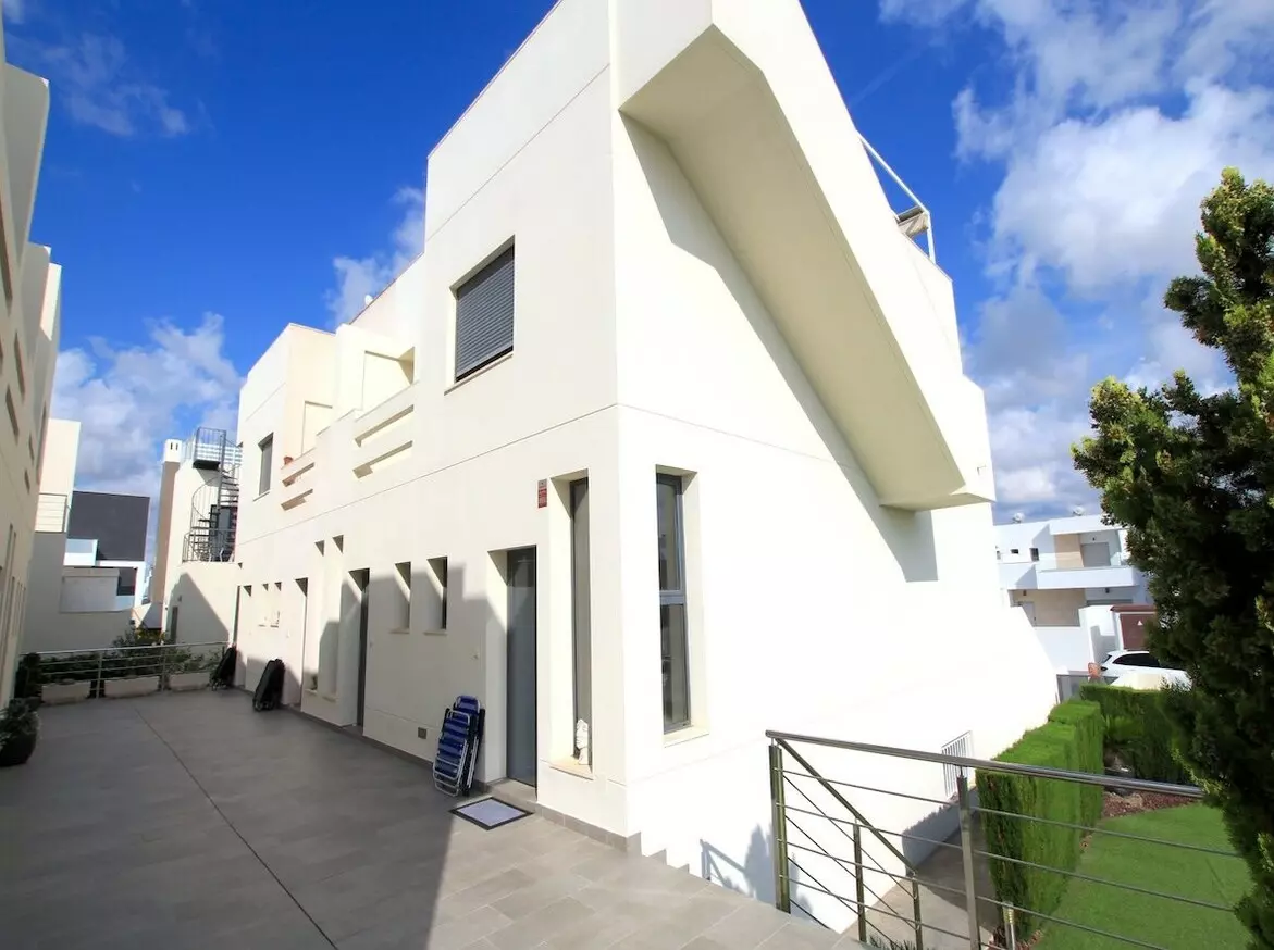 3-bedroom Town House In Benijofar, Spain (119 M²)