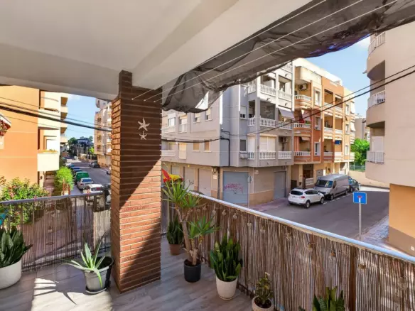 3-bedroom Apartment In Torrevieja, Spain (106 M²)