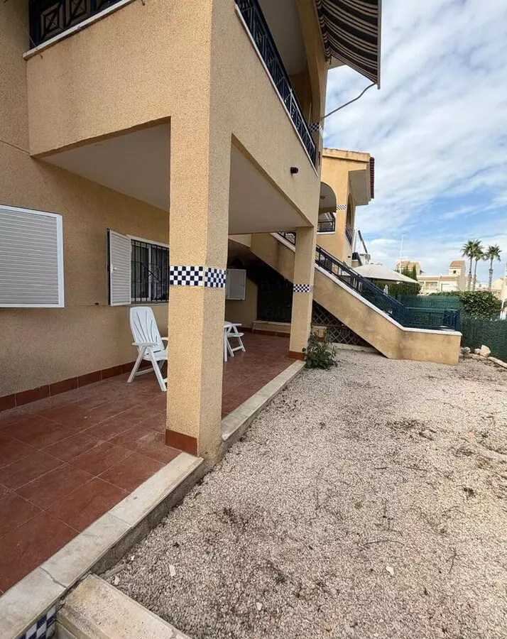 2-bedroom Villa In Santa Pola, Spain (100 M²)