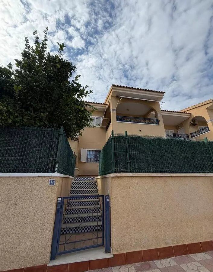 2-bedroom Villa In Santa Pola, Spain (100 M²)