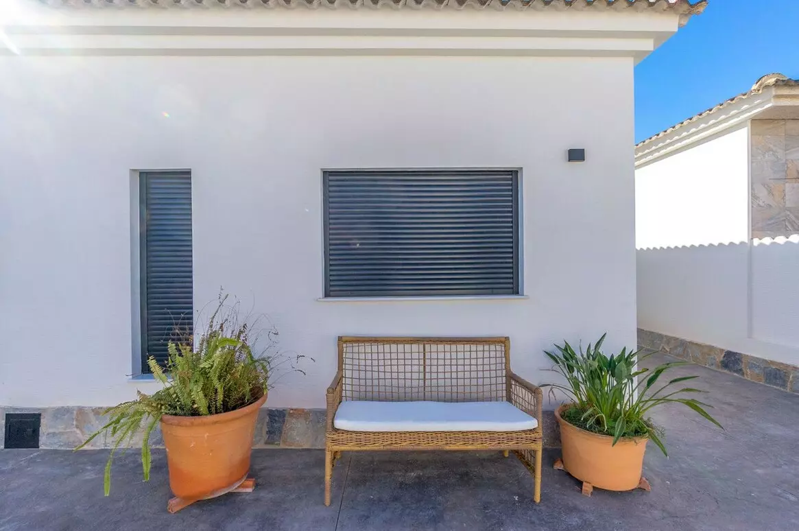 3-bedroom Villa In Torrevieja, Spain (104 M²)