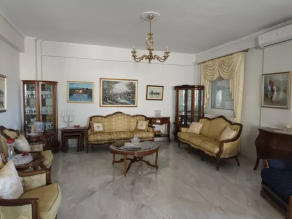 3-bedroom Flat In Thermaikos, Greece (200 M²)