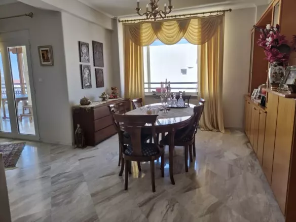 3-bedroom Flat In Thermaikos, Greece (200 M²)