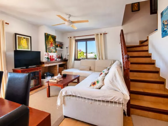 3-bedroom Duplex In Cabo Roig, Spain (154 M²)