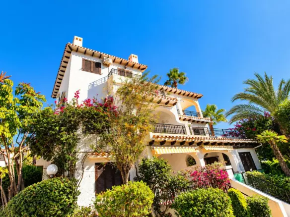3-bedroom Duplex In Cabo Roig, Spain (154 M²)