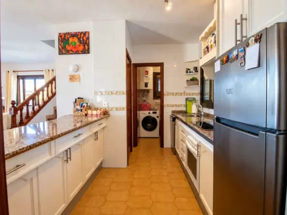 3-bedroom Duplex In Cabo Roig, Spain (154 M²)