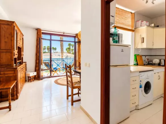 1-bedroom Apartment In Torrevieja, Spain (56 M²)