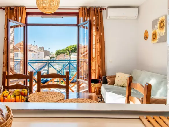 1-bedroom Apartment In Torrevieja, Spain (56 M²)