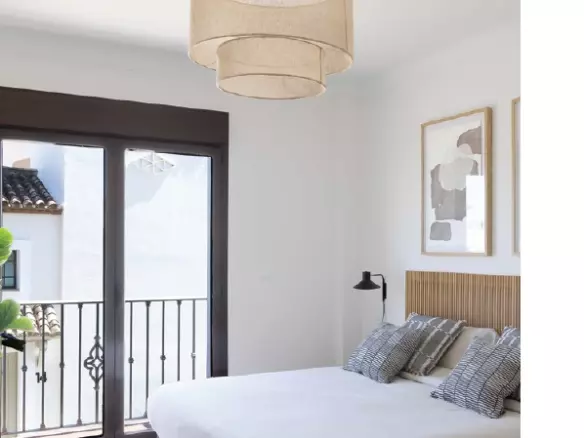 Live The Mediterranean Dream In Estepona, Frontline To Golf