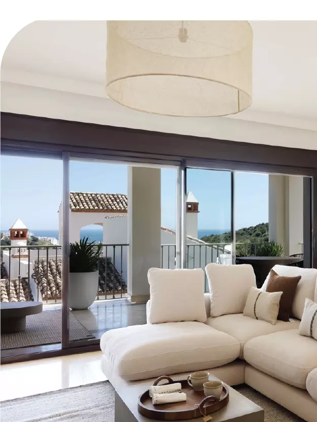 Live The Mediterranean Dream In Estepona, Frontline To Golf