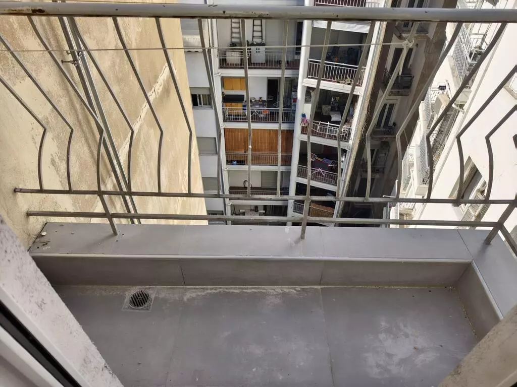 2-bedroom Flat In Center Of Thessaloniki, Greece (46 M²)