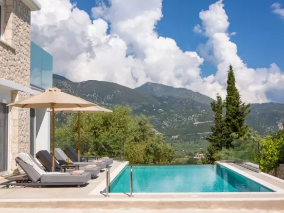 Villa In Lefkada, Greece (600 M²)