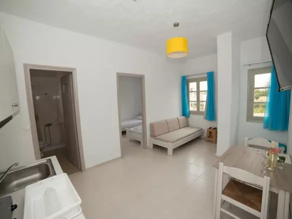 20-bedroom Hotel In Mallia, Greece (750 M²)