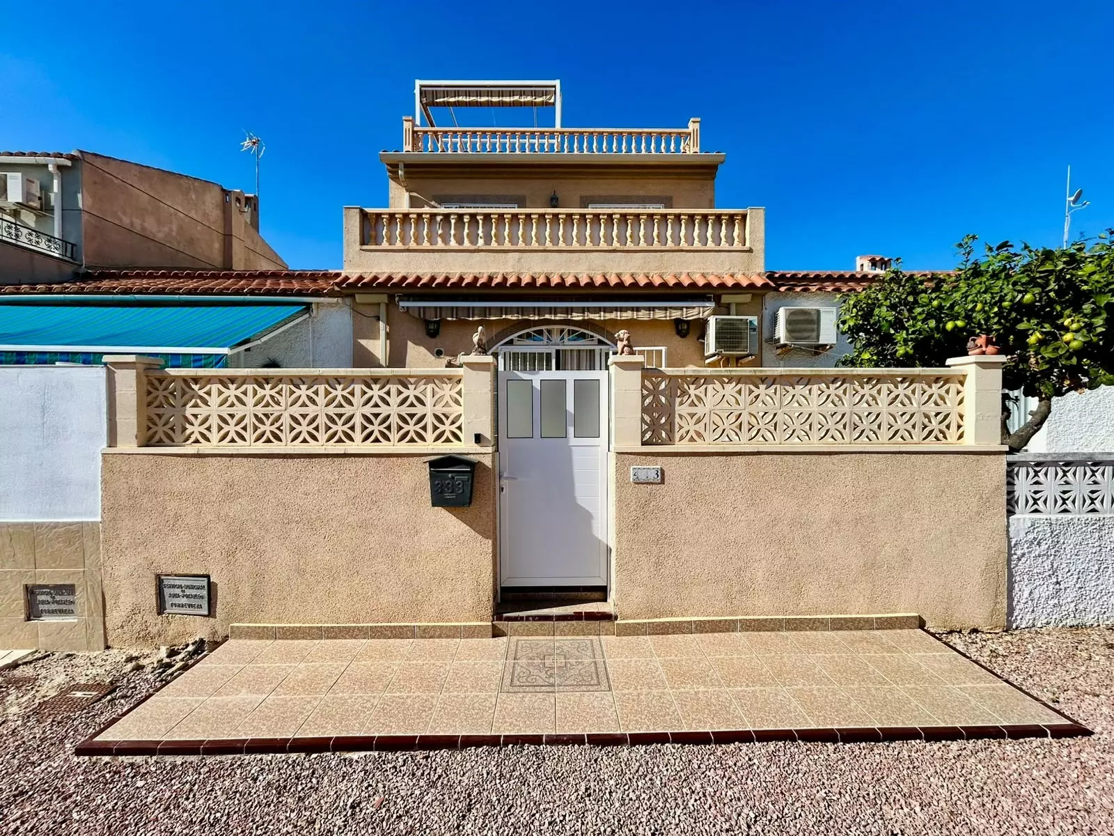 3-bedroom Town House In Torrevieja, Spain (112 M²)