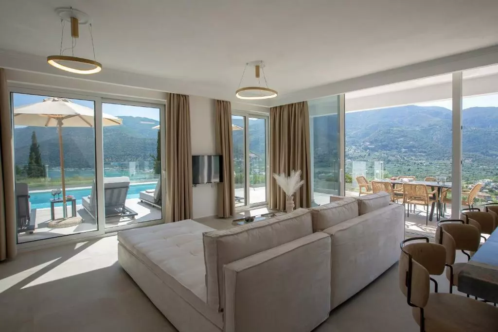 Villa In Lefkada, Greece (600 M²)