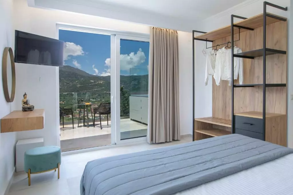 Villa In Lefkada, Greece (600 M²)