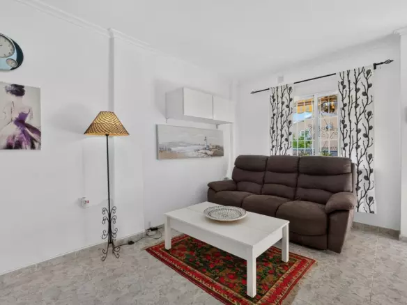 2-bedroom Town House In Torrevieja, Spain (79 M²)