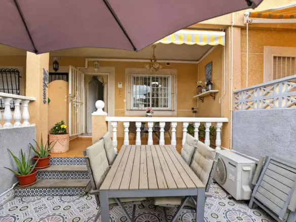 2-bedroom Town House In Torrevieja, Spain (79 M²)