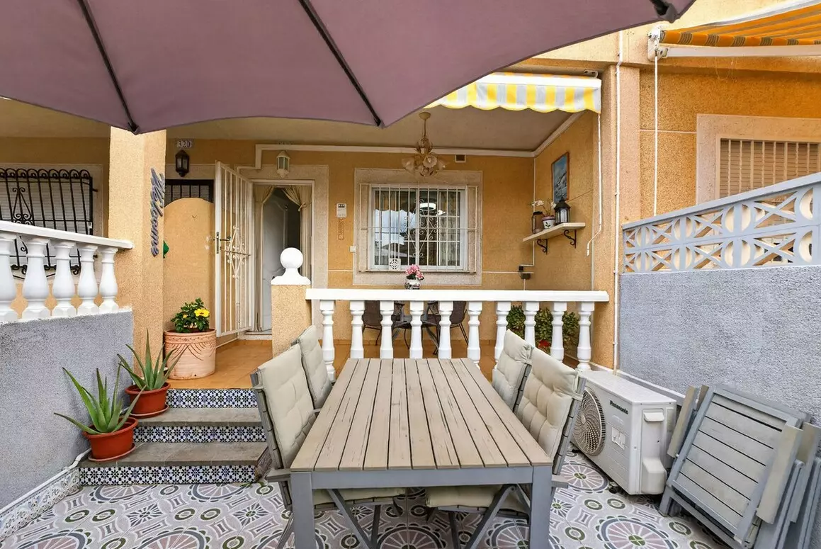 2-bedroom Town House In Torrevieja, Spain (79 M²)