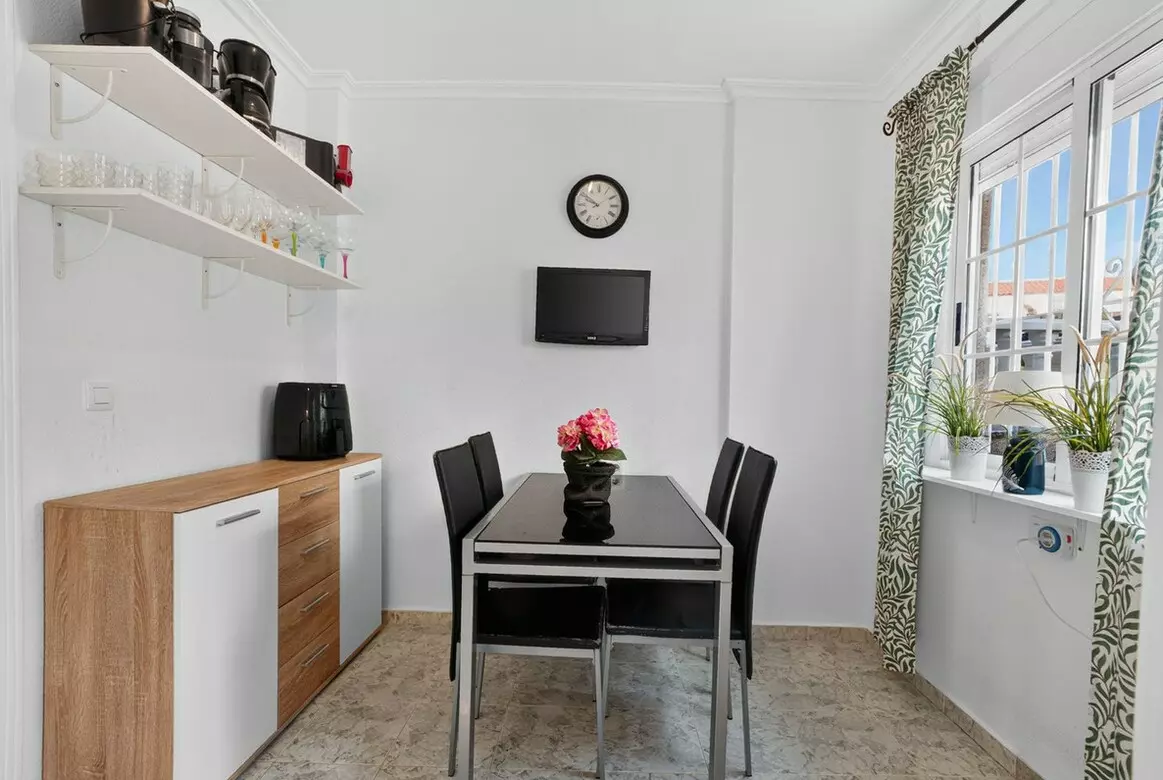 2-bedroom Town House In Torrevieja, Spain (79 M²)