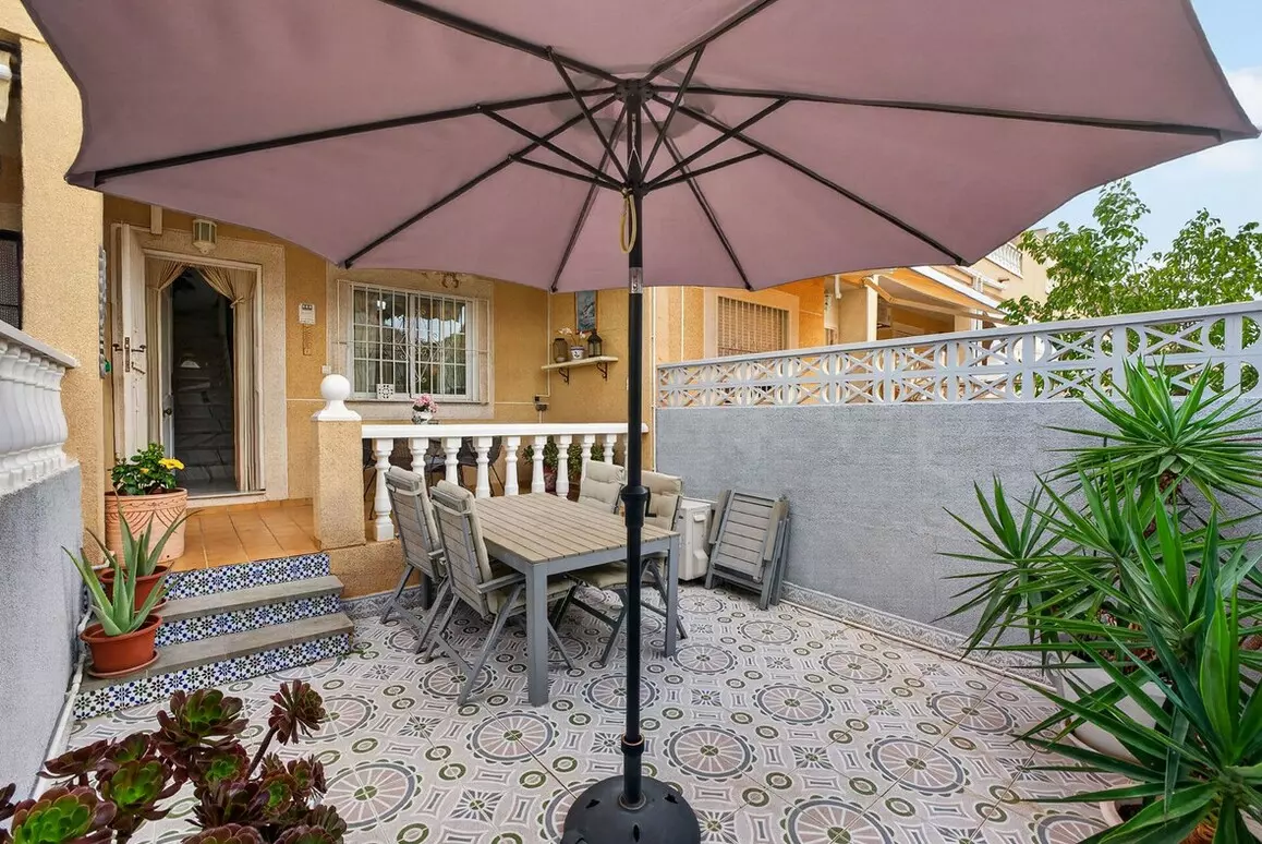 2-bedroom Town House In Torrevieja, Spain (79 M²)
